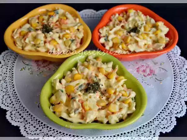 Tarif Yogurtlu beyaz lahana salatasi