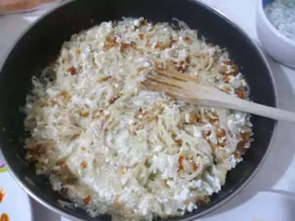 Tarif Peyni̇rli̇ spagetti̇