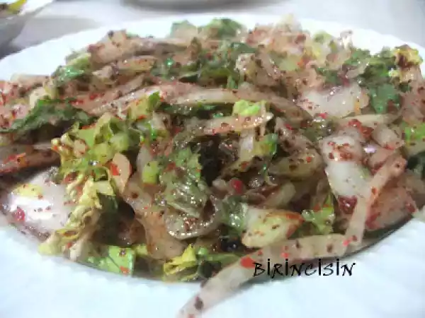Tarif Soğan salatasi