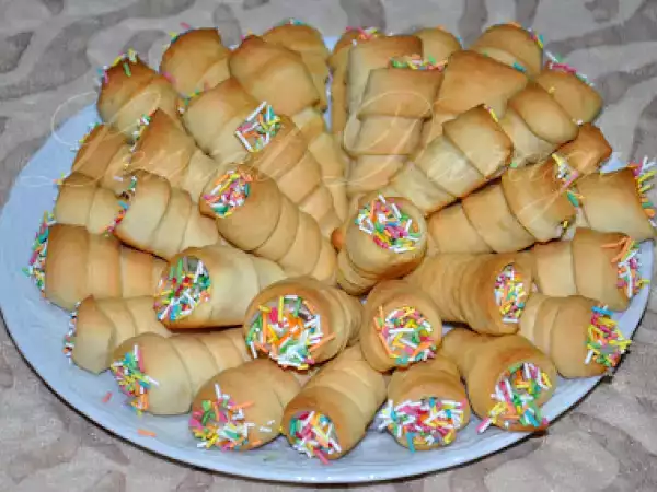 Tarif Muhallebi dolgulu külah