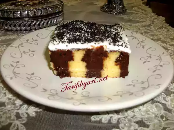 Tarif Pudi̇ng dolgulu kek