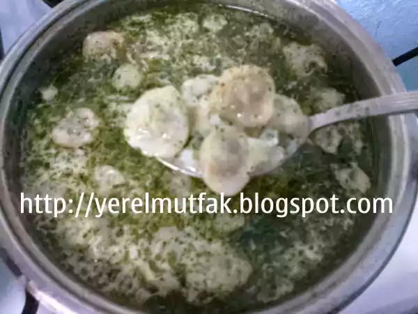 Tarif Şi̇şbörek çorbasi & manti çorbasi (antakya yemekleri̇ şi̇şberek