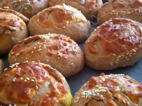 Tarif Kaşar peynirli poğaça