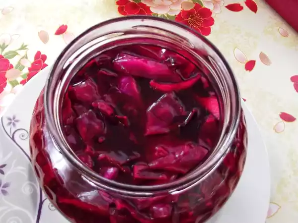 Tarif Kirmizi lahana turşusu şeker renginde