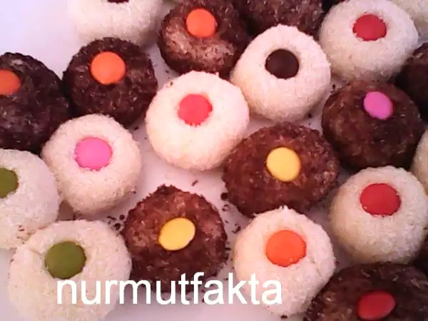 Tarif Irmikli toplar
