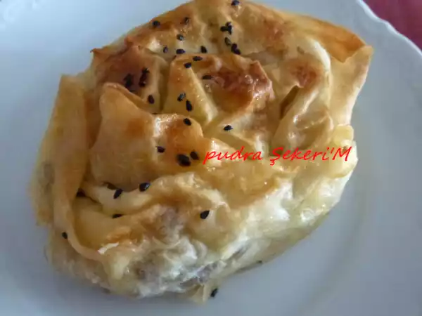 Tarif Patatesli gül börek