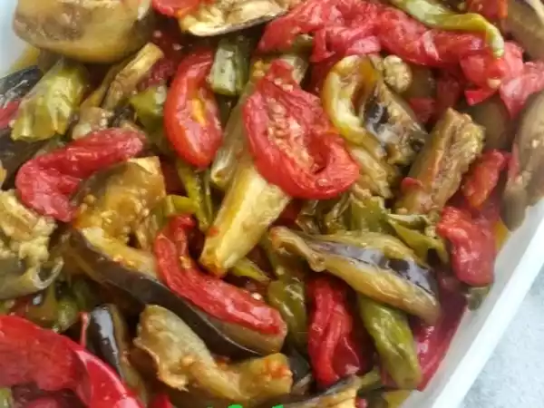 Tarif Firinda sebzeli̇ patlican kebabi