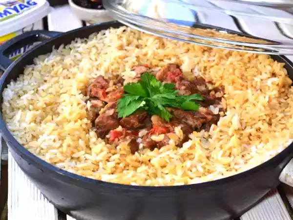 Tarif Pi̇lavli tas kebabi