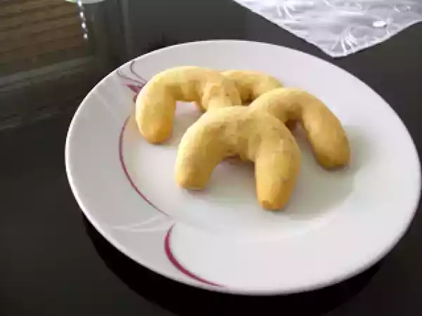 Tarif Yarim ay kurabiyeler