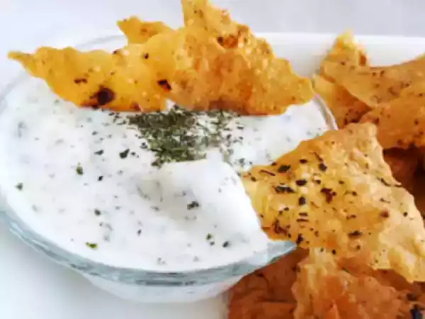 Tarif Yufkadan salçalı baharatlı ev yapımı cips tarifi
