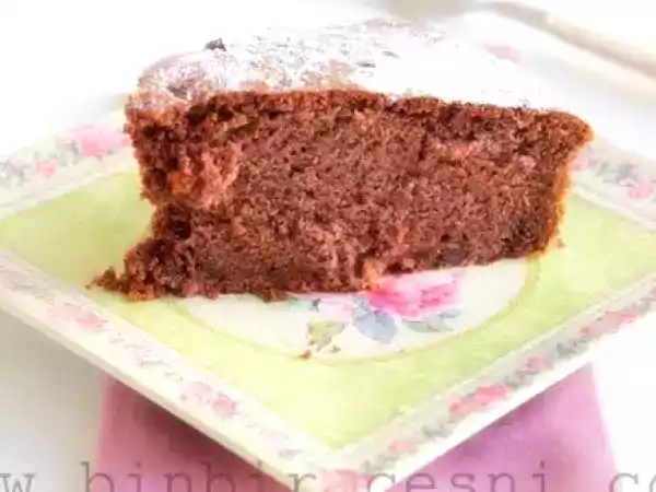 Tarif Çikolatalı armutlu kek