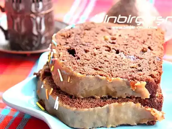 Tarif Süt reçelli-dulce de leche'li çikolatalı muzlu kek