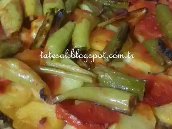 Tarif Tepsi̇ (si̇ni̇) kebabi