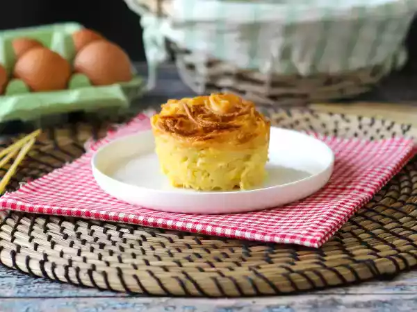 Tarif Fritözde makarna omleti