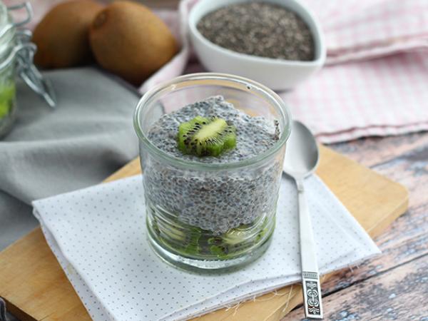 Tarif Kivi meyveli chia tohumlu puding