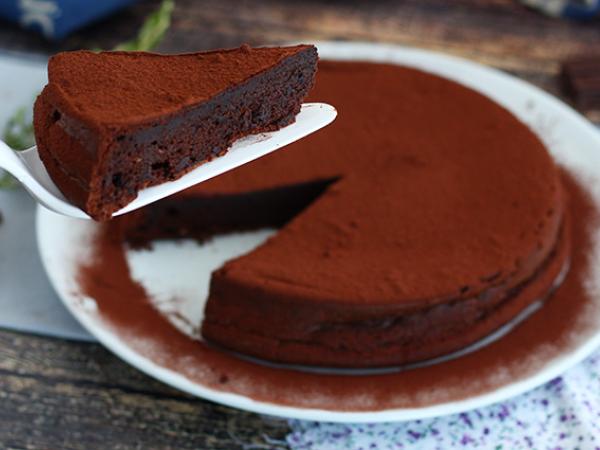 Tarif Ev yapımı çikolatalı mousse kek