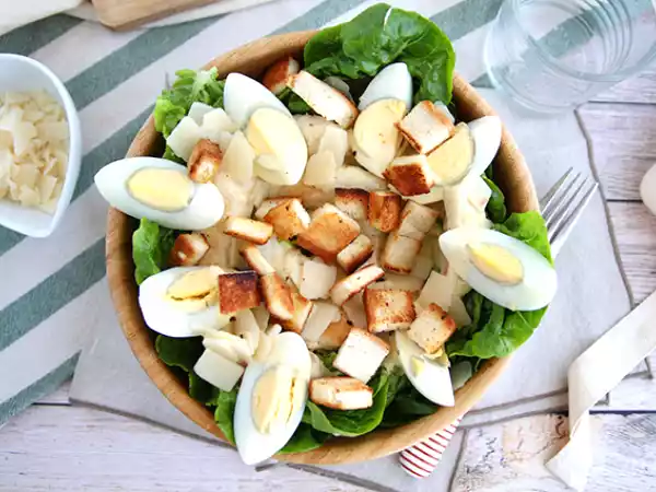 Tarif Kolay sezar salatası
