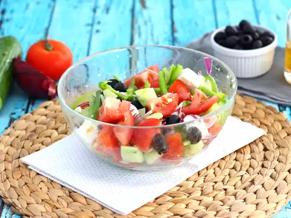 Tarif Yunan salatası veya horiatiki