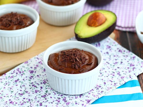 Tarif Vegan tatlı kremaları - çikolata, muz, avokado