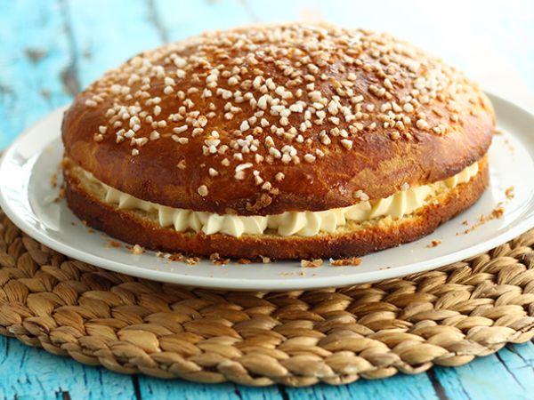 Tarif Tarte tropézienne adım adım açıklanmıştır