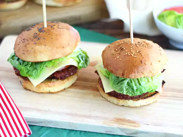Tarif Vejetaryen kırmızı fasulye burger