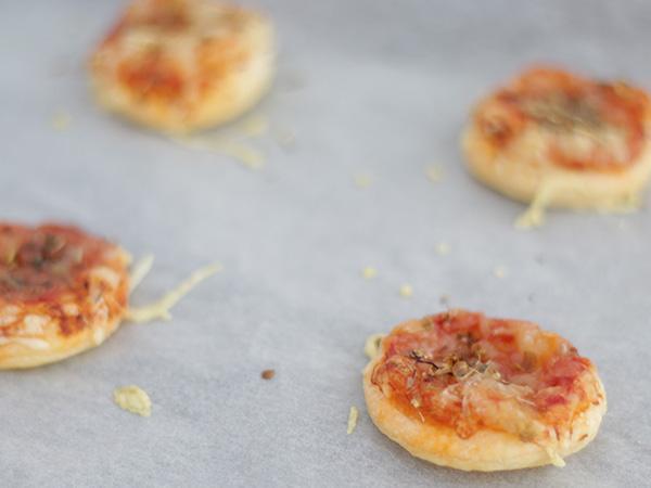 Tarif Milföy hamurlu mini pizzalar