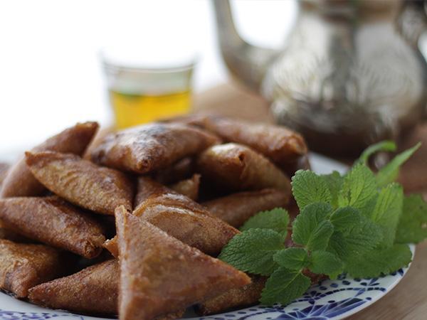 Tarif Bademli briouats, küçük oryantal hamur işleri