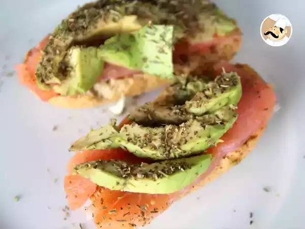 Tarif Somon ve avokado bruschetta