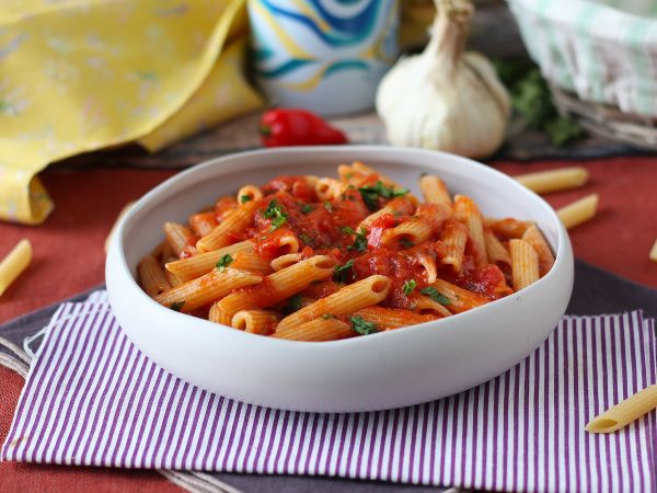 Tarif Penne all'arrabbiata: kalpleri ısıtan bir i̇talyan klasiği!