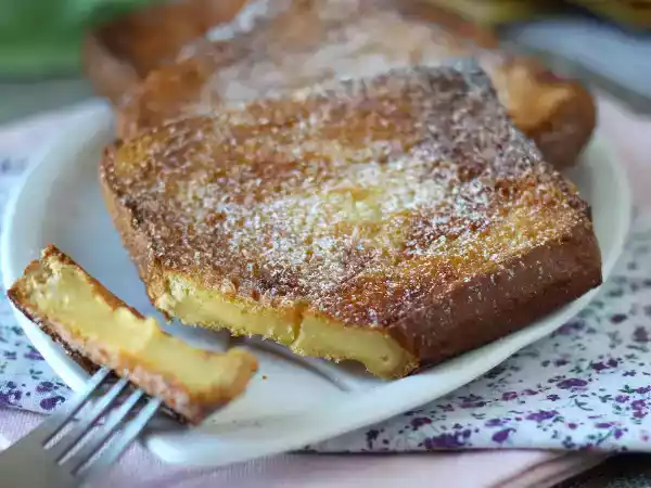 Tarif Brioche ekmeği ile fritözde torrijas, karmaşık olmayan bir gelenek