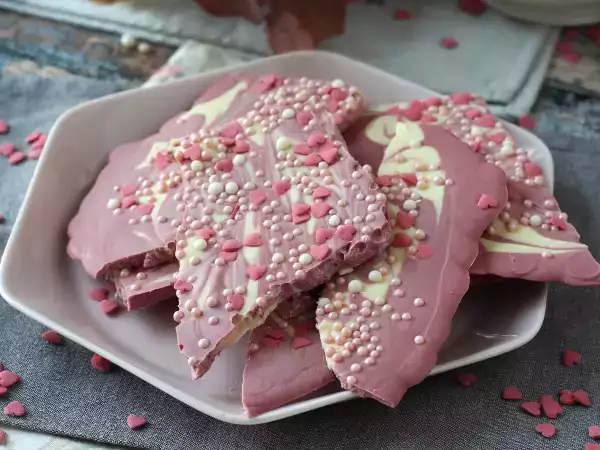 Tarif Kişiye özel çikolata, anneler günü için son dakika hediye fikri!