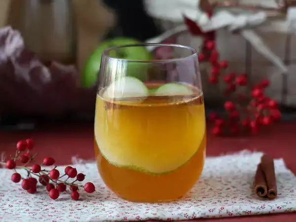 Tarif Balkabağı spritz, balkabağı şuruplu baharatlı kokteyl!