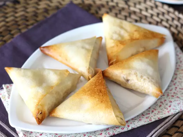 Tarif Uskumru ve fromage frais ile samoussas