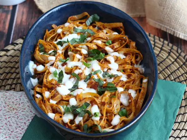 Tarif Tagliatelle al forno, artık makarnayı değerlendirmek için israf karşıtı tarif