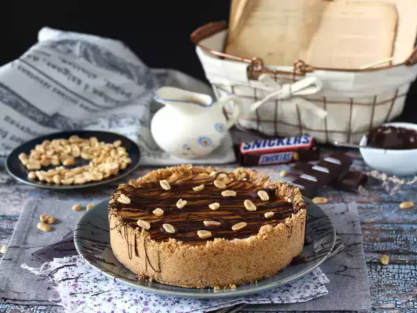 Tarif Ekstra gurme snickers tarzı cheesecake