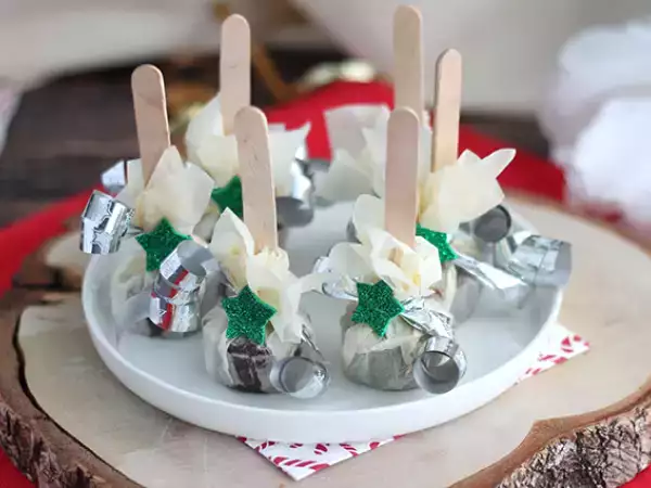 Tarif Sıcak çikolata lolipopları: bitter çikolata + karambar