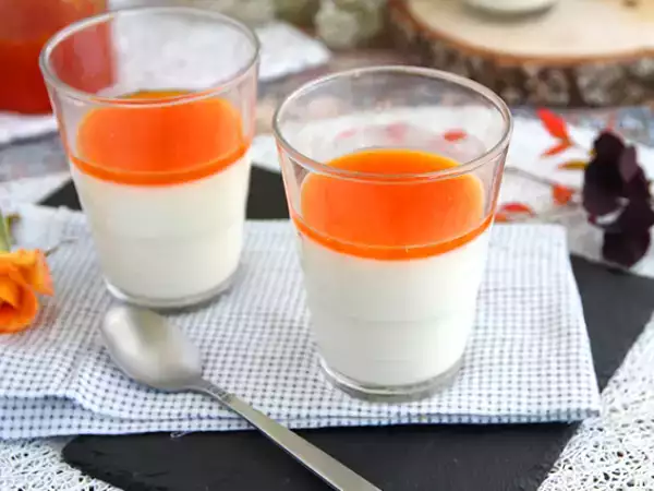 Tarif Kayısı coulisli vanilyalı panna cotta