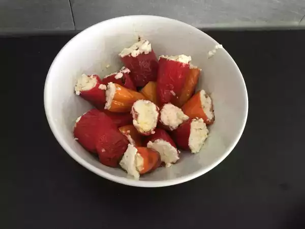Tarif Ricotta ile doldurulmuş biberler