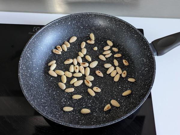 Brokoli ve bademli kremalı makarna: Hazırlaması kolay ve lezzetli bir yemek - Hazırlık adım 3