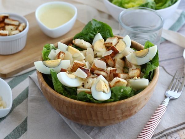 Kolay Sezar Salatası - Hazırlık adım 11