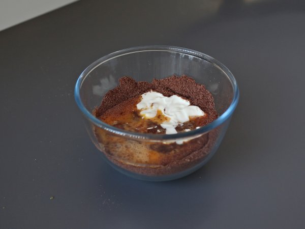 Peynir altı suyu içeren proteinli brownie, doğal glütensiz - Hazırlık adım 2
