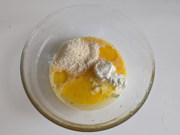 Hava fritözünde kabak muffinleri: hafif ve kabarık tarif - Hazırlık adım 2
