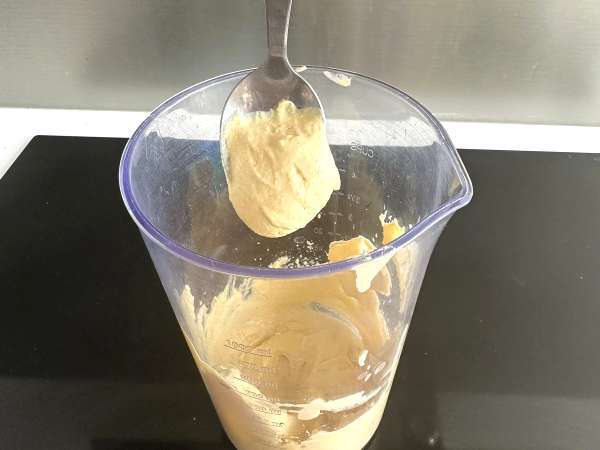 Haşlanmış yumurta proteinli mayonez: hafif, lezzetli ve yağsız - Hazırlık adım 3