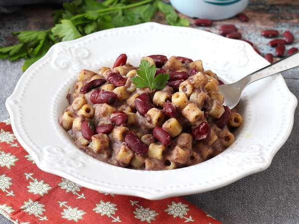 Pasta e fagioli alla veneta: Büyükannenin kremalı ve lezzetli tarifi - Hazırlık adım 6