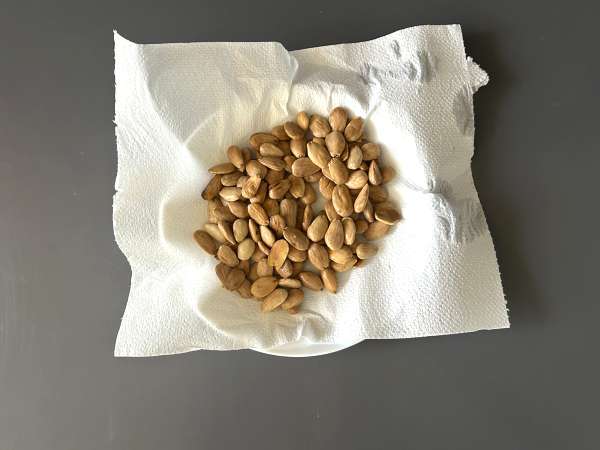 Tuğla hamurlu, tavuklu ve baharatlı geleneksel Fas böreği - Hazırlık adım 9