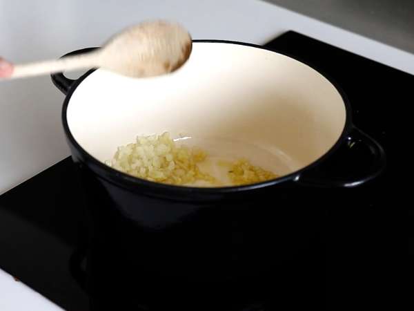 Bolonez soslu makarna - tagliatelle al ragù alla bolognese - Hazırlık adım 1