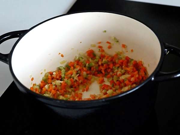 Bolonez soslu makarna - tagliatelle al ragù alla bolognese - Hazırlık adım 2
