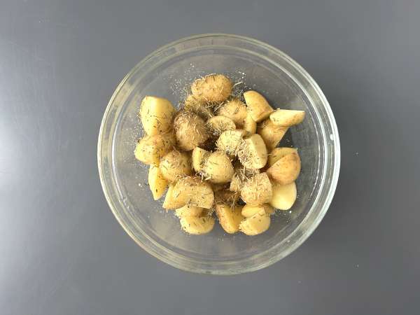 Hava fritözü patatesli ekmekli tanrı kaprisi - Hazırlık adım 1