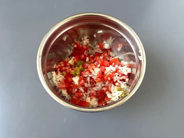 Huevos rancheros: İkonik ve lezzetli Meksika tarifi - Hazırlık adım 1