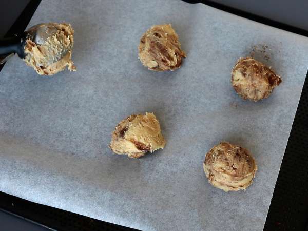 Tarçınlı rulo kurabiyeler, ağızda eriyen, gevrek ve iyi tarçın aromalı - Hazırlık adım 6